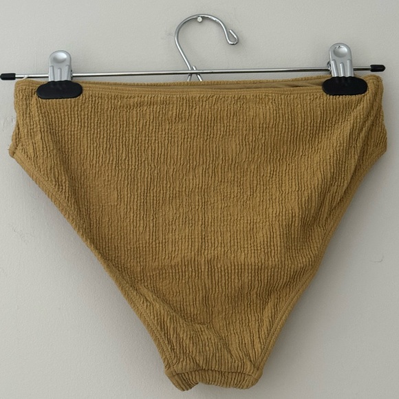 Beige Ribbed Bikini set - Picture 12 of 13